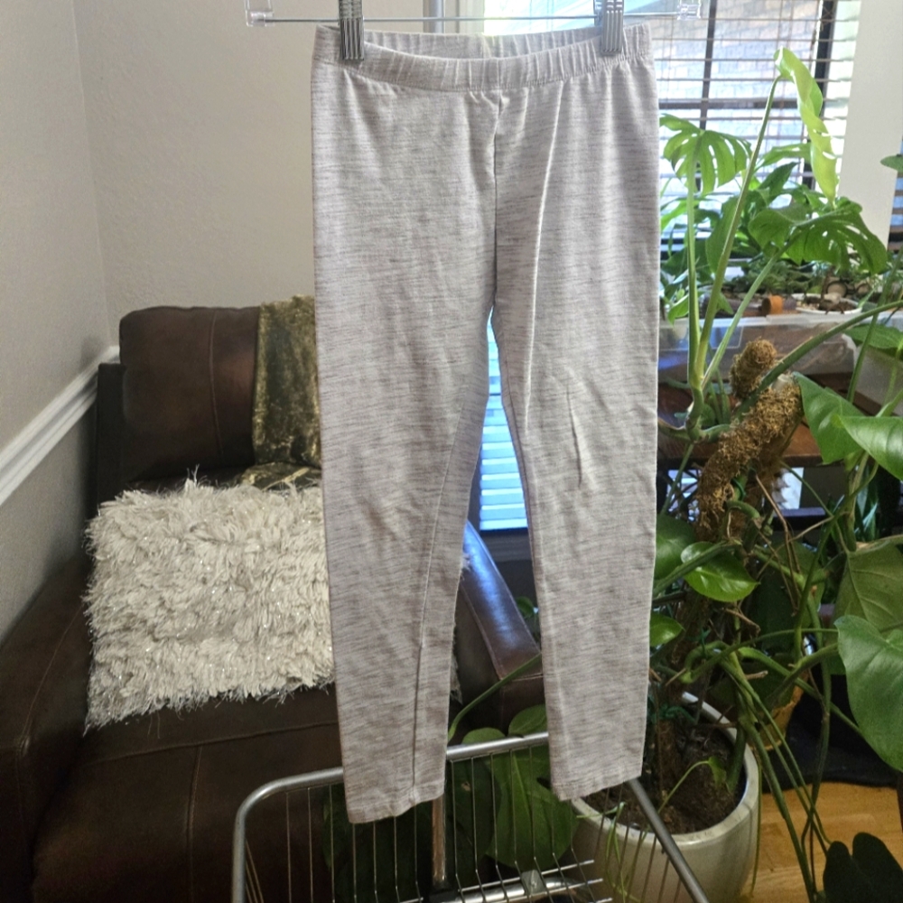 🖤5/$25🐝 Cat & Jack Girls Gray Neutral Leggings Size 7/8 EUC
